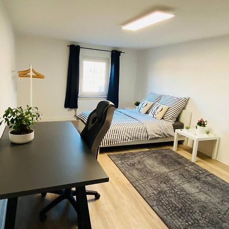 Xxl Ruhiges Sofa Freital Am Fluss Dresden Apartment Ngoại thất bức ảnh